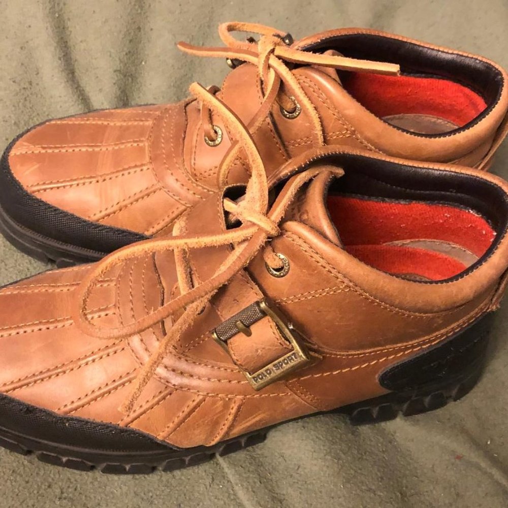Ladies, sport shoes